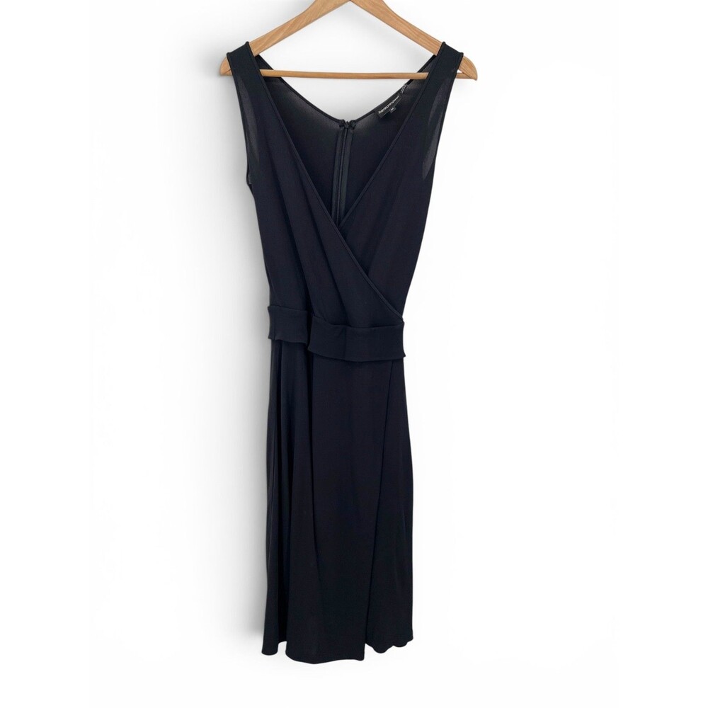 Giorgio Armani Dress Womans 2 40  Black Sleeveles Waist Gather Swing Hem
